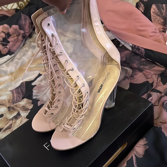 Heels - Picture 2 of 2